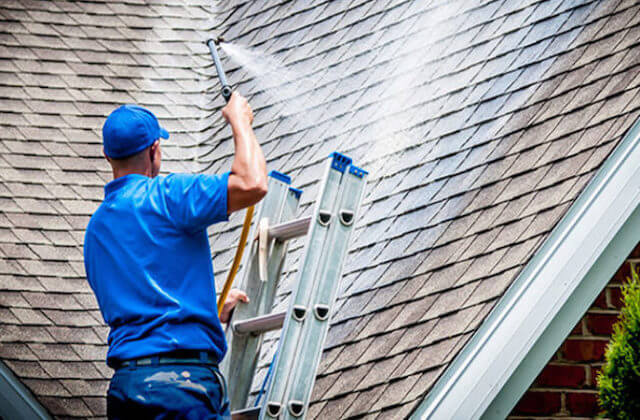 aurora roof cleaning