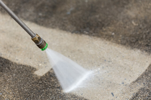 parking lot pressure washing in aurora